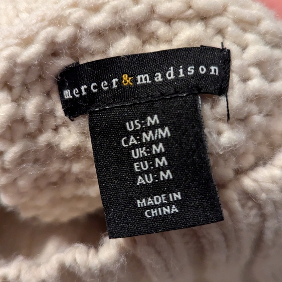 Mercer & Madison Acrylic Wool Blend Cable knit Sweater Women's Oversized Ivory - Picture 4 of 6